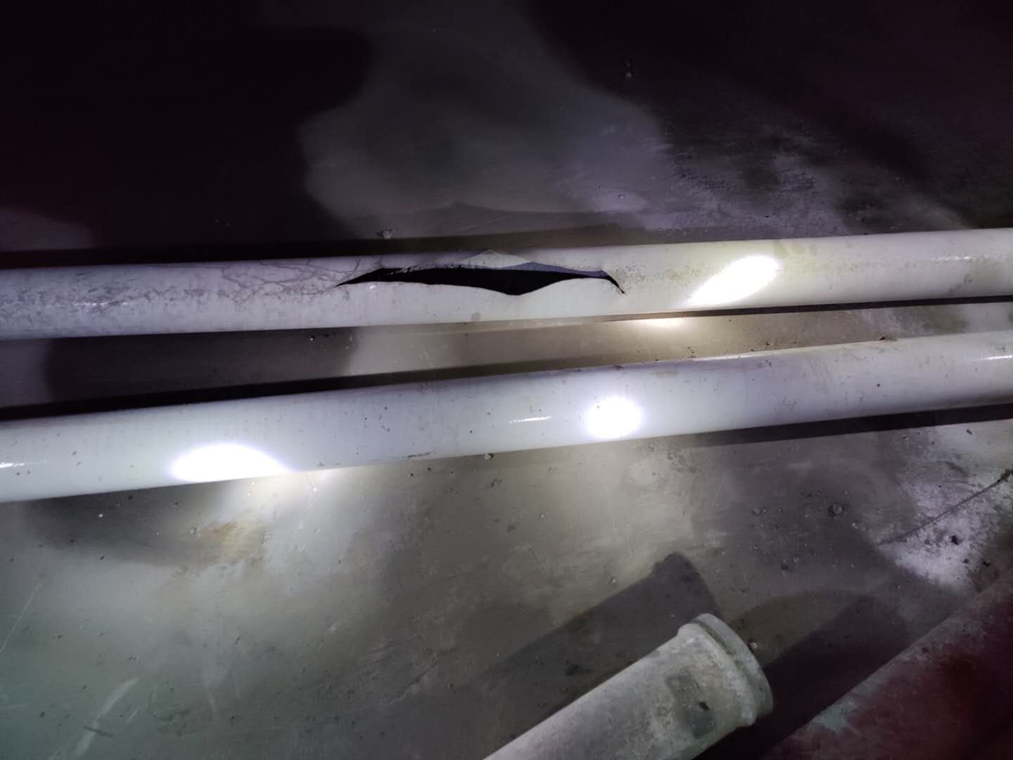 混凝土輸送管爆開(kāi)