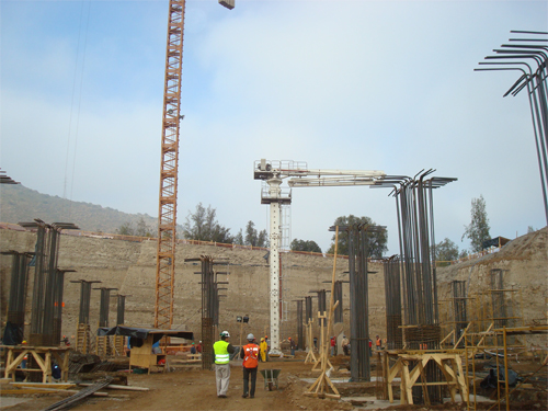 內(nèi)爬布料機 內(nèi)爬布料機